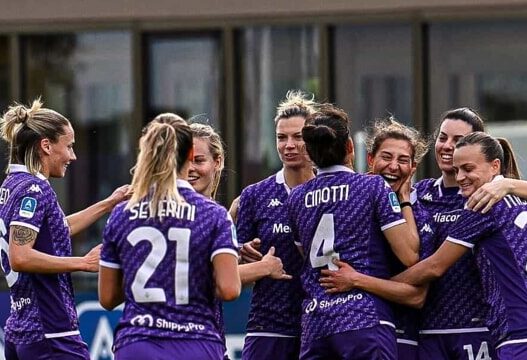 Fiorentina Femminile: secondo posto in classifica dopo la vittoria contro il Como