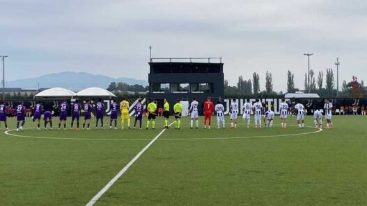 Fiorentina, vittoria esterna 2-0 contro la Juventus e vetta temporanea
