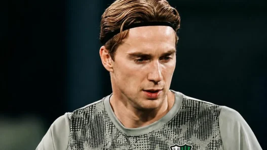 Thorstvedt, il Sassuolo lo tiene stretto: Aquilani lo elogia