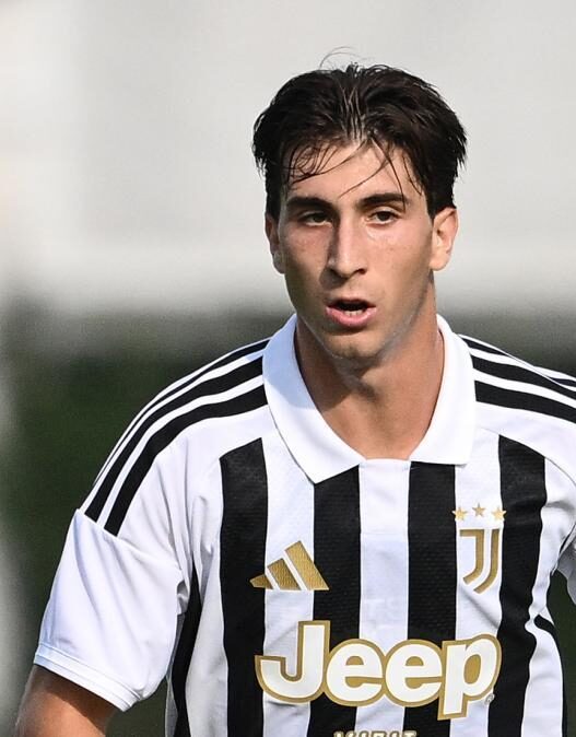 Fiorentina: ricerca a centrocampo tra Miretti e Bernabé