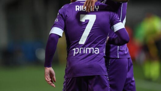 La Fiorentina attende l'esterno di qualità per la maglia numero 7