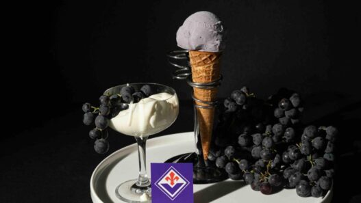 Gelato 'Labaro Viola' per celebrare i 100 anni della Fiorentina