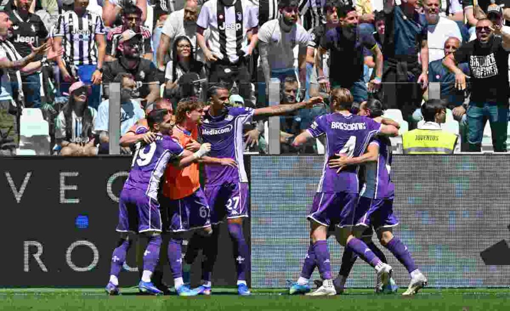 Fiorentina, cessioni in vista: la difesa si alleggerisce