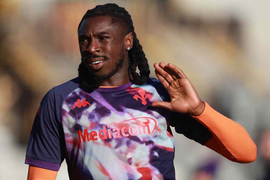 Moise Kean si allena al Viola Park: futuro in bilico tra Como e Firenze