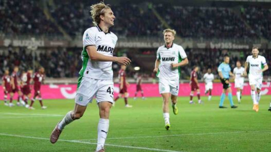 Fiorentina, data fissata per Thorstvedt: Paratici punta al colpo