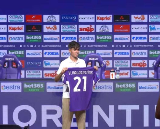 Víctor Valdepeñas: "Orgoglioso di essere alla Fiorentina, ripagherò la fiducia"
