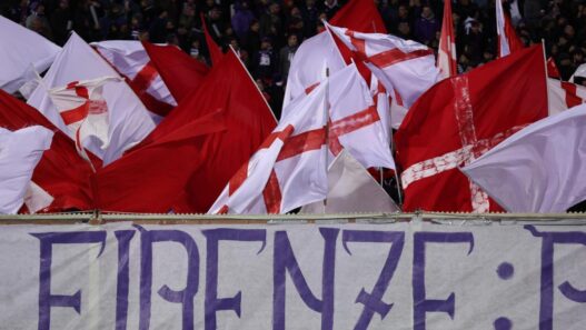 Fiorentina: scritta e statua per i 100 anni