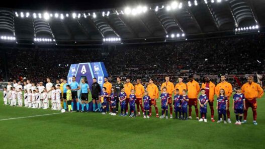 Roma-Fiorentina: sfida anche sul mercato per l'esterno