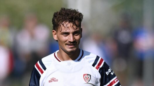 Esposito, rottura col Cagliari: salta l'amichevole, attesi provvedimenti