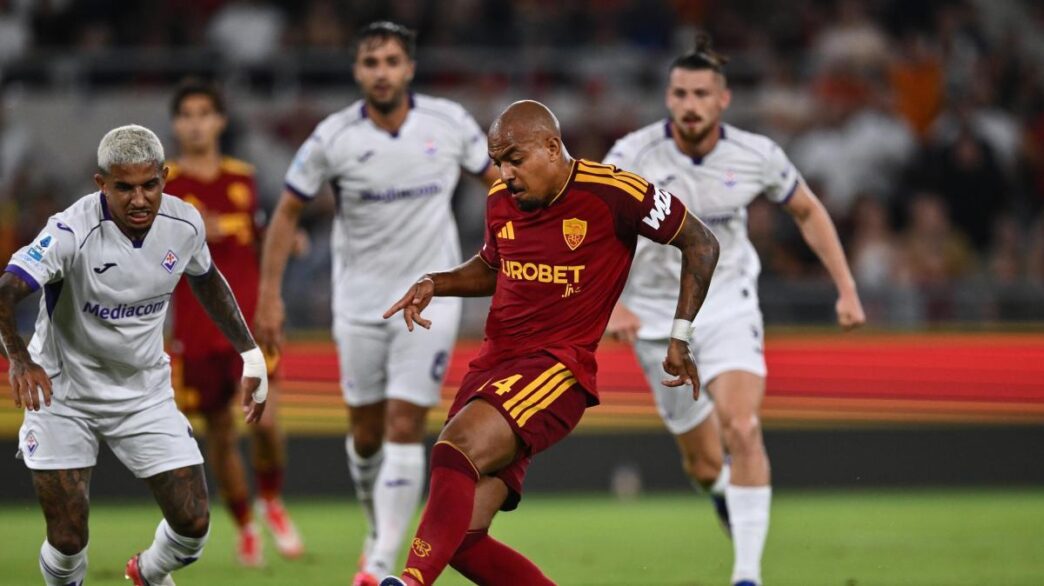 La Fiorentina in svantaggio all'intervallo contro la Roma: 1-0 all'Olimpico