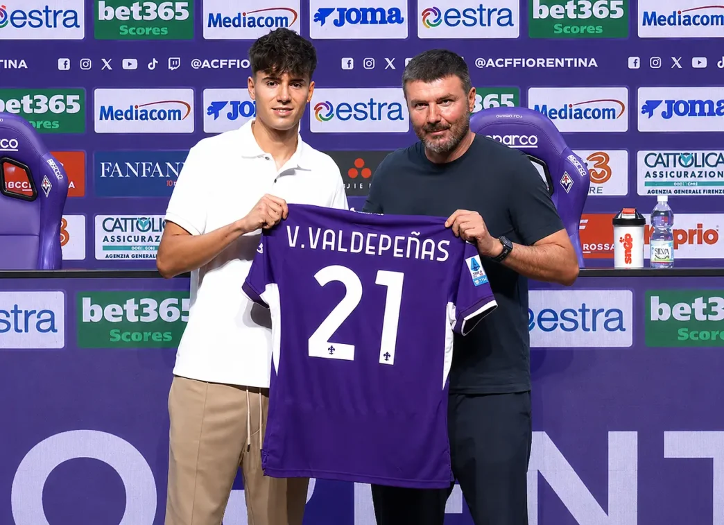Valdepeñas: "Ripagherò la fiducia della Fiorentina, pronto a dare il massimo. Borja Valero mi aiuta"