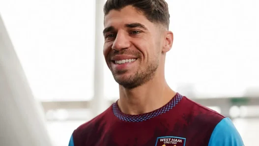 West Ham travolge Wrexham 6-0, Solomon MVP