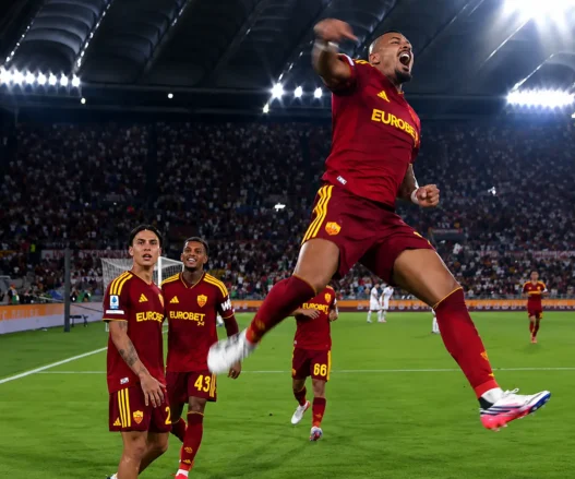 La Roma travolge l'Udinese: la Fiorentina guadagna terreno