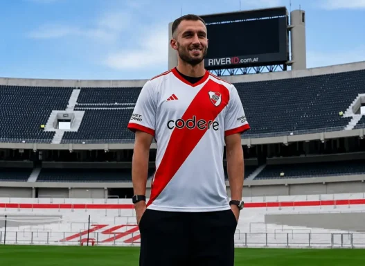 Pezzella, fine del rapporto con il River Plate