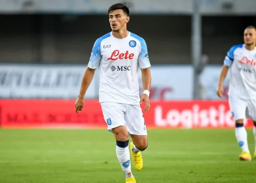 Fiorentina su Elmas: il centrocampista valuta l'offerta