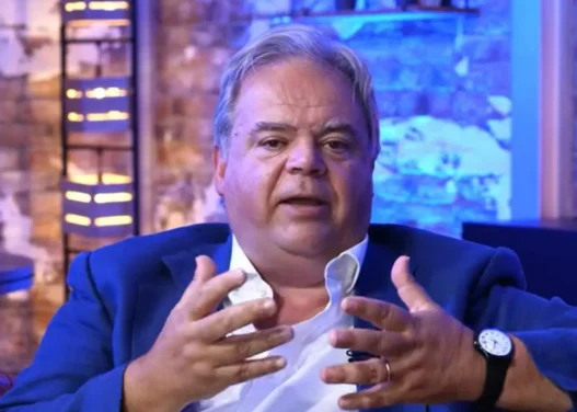 Condò: "Le bandiere vanno sventolate, non riposte"