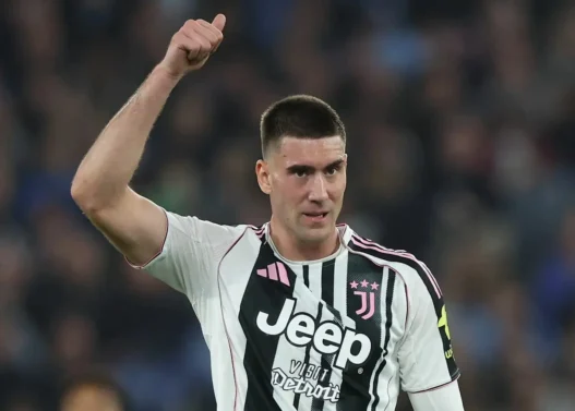 Dusan Vlahovic saluta la Juventus: "Sarete per sempre parte della mia vita"
