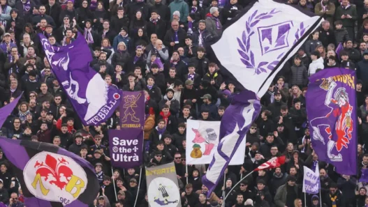 Curva Fiesole: "Festeggiamo i 100 anni della Fiorentina!"