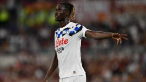 Kossounou, infortunio muscolare: possibile assenza contro la Fiorentina