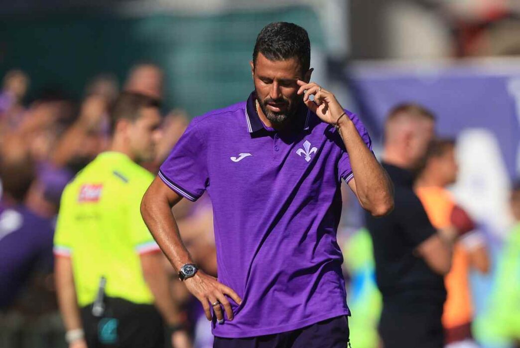 Fiorentina, esonerato Fabio Grosso dopo tre partite