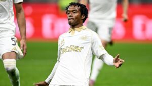 Cuadrado in Colombia: accoglienza ostile per l'ex viola