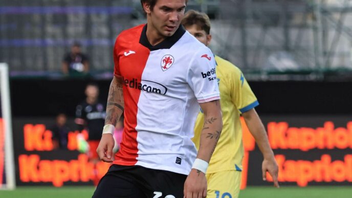 Fiorentina: Mastantuono e Pellegrino dal primo minuto contro il Pisa