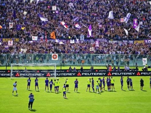 Fiorentina: 15 giorni, due mondi opposti per la squadra viola