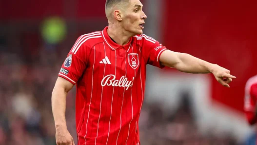 Nottingham Forest vince ad Aston Villa senza Milenkovic