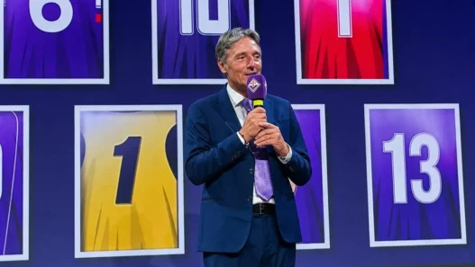 Ferrari: "Scriviamo insieme le prossime pagine di storia viola"