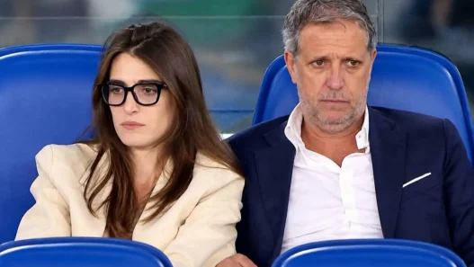 Paratici e Pilar Fogliati insieme allo stadio Olimpico