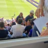 Tifoso Napoli offensivo in Tribuna: gesti e reazione, poi l'intervento degli steward