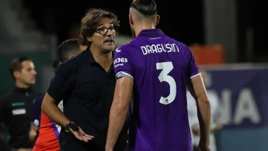 Fiorentina, difesa sotto esame contro il Napoli: dubbi e scelte