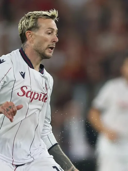 Bernardeschi illude Palladino, Cagliari in testa alla classifica
