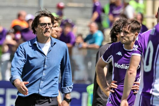 Fiorentina: Vanoli cerca certezze in difesa, possibile ritorno di vecchie coppie