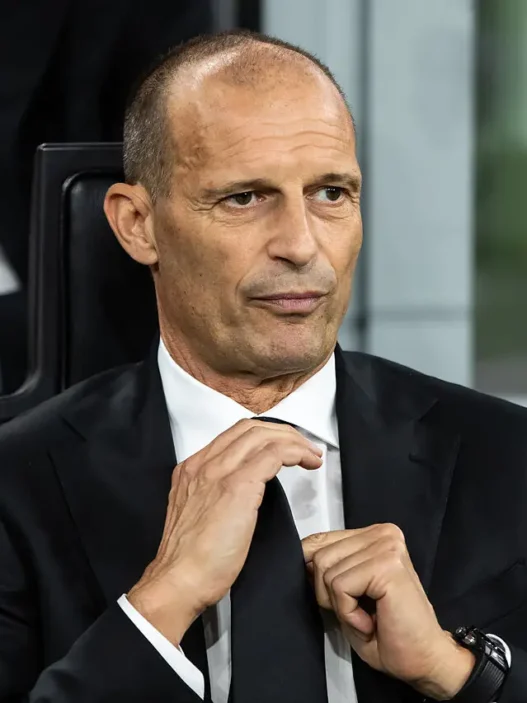 Napoli, emergenza infortuni: Allegri studia alternative anti-Fiorentina