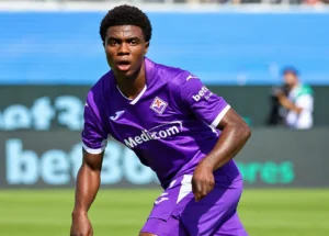 Fiorentina, Oulai ko: possibile lungo stop per il centrocampista