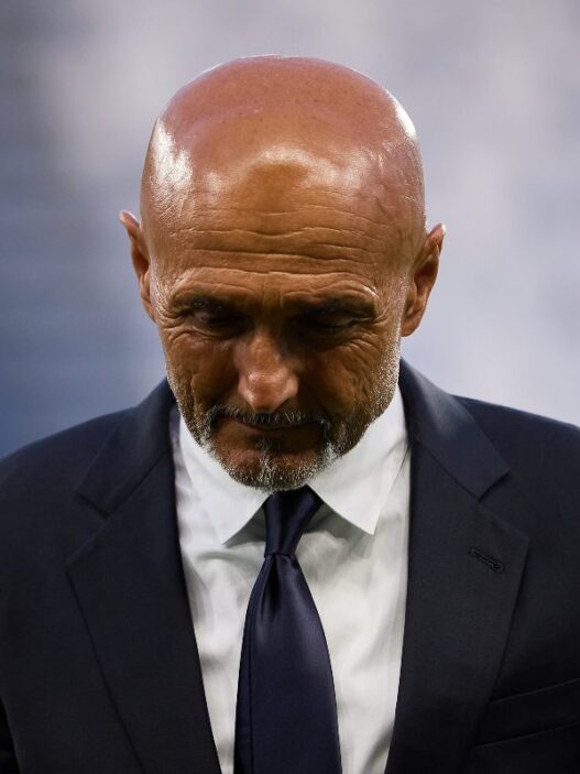 Ryanair ironizza su Spalletti: "Cerca lavoro?"