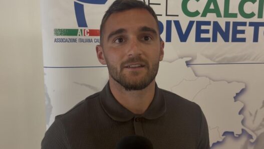 Ex viola Lakti premiato al Galà del calcio Triveneto