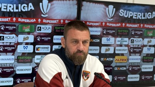 De Rossi studia alternative a Colombo per la Fiorentina, possibile Traoré titolare