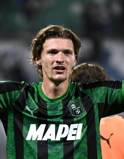 Sassuolo, grave infortunio per Leysen: lesione al crociato, salta la Fiorentina