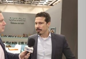 Hernanes visita il Viola Park: "Struttura invidiabile, mi fa venir voglia di giocare"