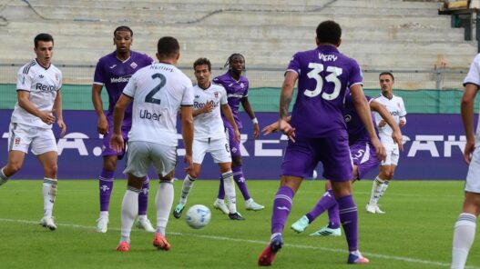 Fiorentina, difesa in affanno e problemi a centrocampo