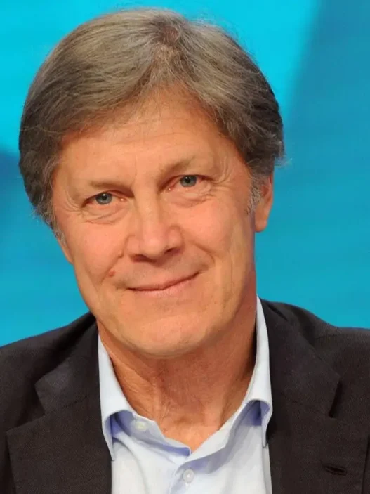 Collovati: "Vanoli in Europa? Sì. Dragusin pensi a difendere, Fagioli e Ndour..."