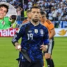 Beltrán, il rimprovero di Otamendi dopo un errore