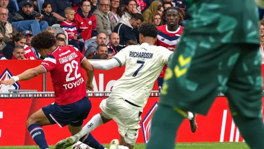 Intervento killer di Richardson: crociato rotto per Tiago Santos