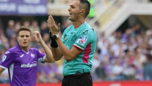 Pedullà attacca Di Bello: "Non all'altezza. Fiorentina ha meritato di perdere"