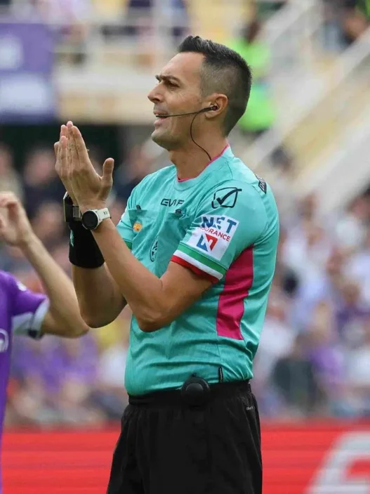 Pedullà attacca Di Bello: "Non all'altezza. Fiorentina ha meritato di perdere"