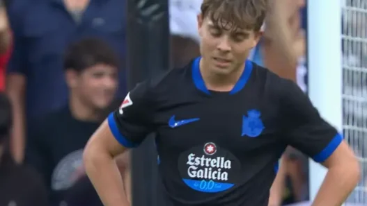 Espulsione per Amatucci nel finale: Deportivo A Coruna sconfitto 3-2
