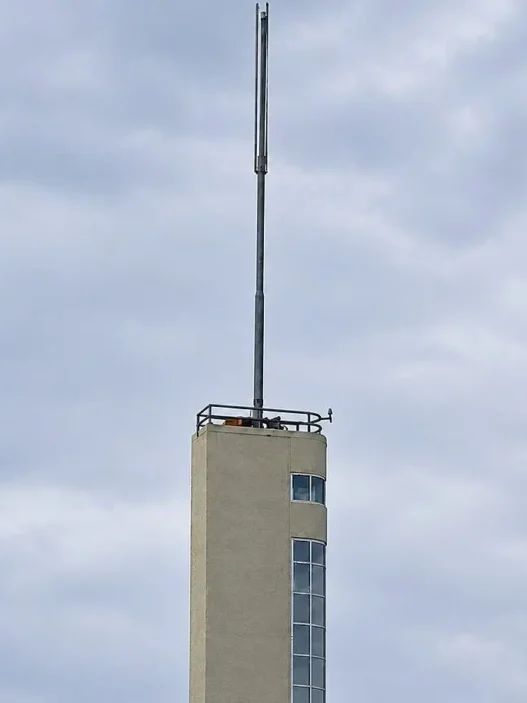 Torre di Maratona: torna il pennone sullo stadio Franchi