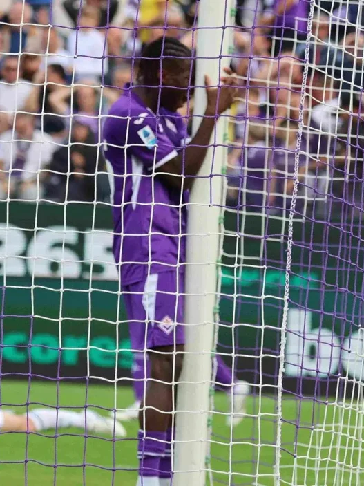 Fiorentina, Njie spreca tre volte: sconfitta contro il Como